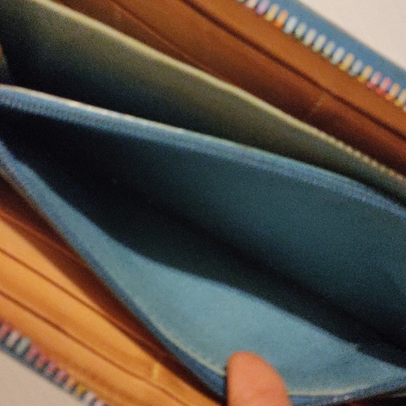 Vintage DOONEY & BOURKE Rainbow Zip Around Wallet - Picture 11 of 12